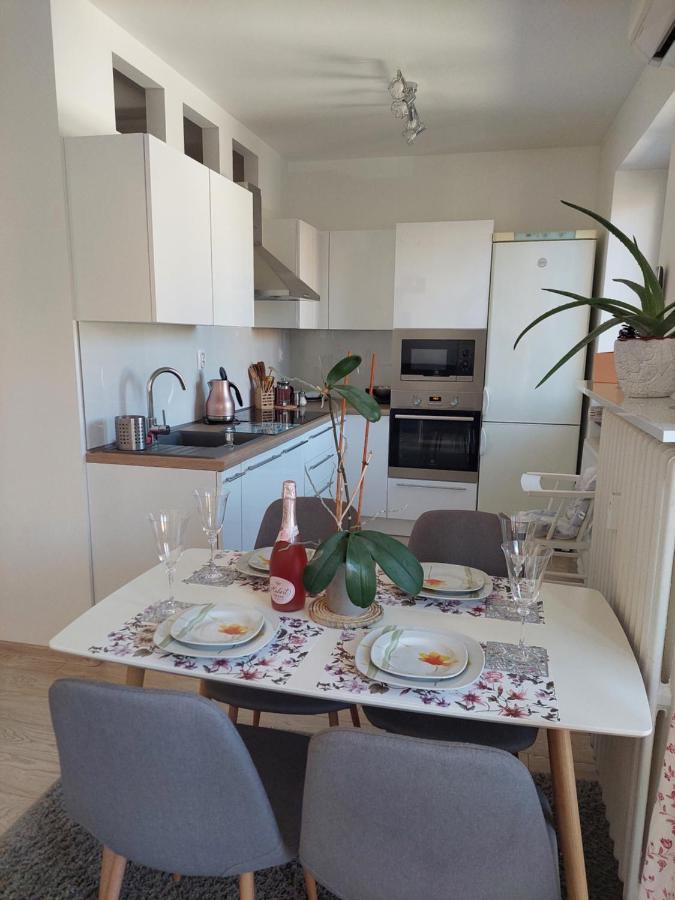 Emily Apartment Kosice Bagian luar foto