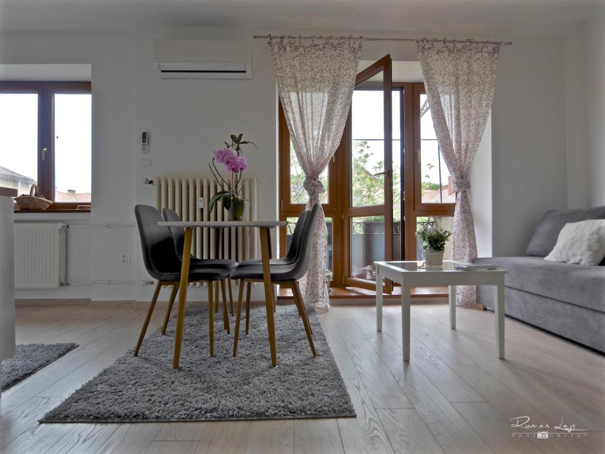 Emily Apartment Kosice Bagian luar foto