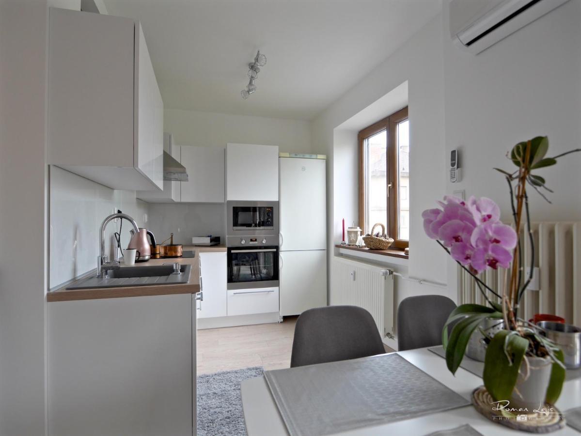 Emily Apartment Kosice Bagian luar foto
